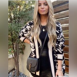 Vici Knitted Cardigan Houndstooth Sweater